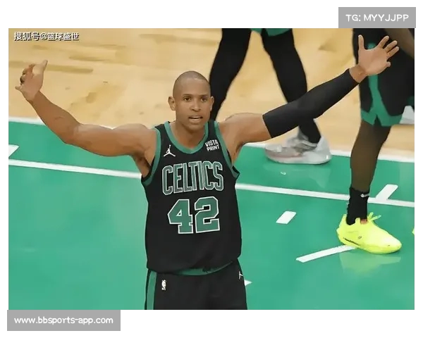 凯尔特人季后赛首轮战胜魔术,霍福德防守端表现突出 凯尔特人季后赛首轮战胜魔术,霍福德防守端表现突出